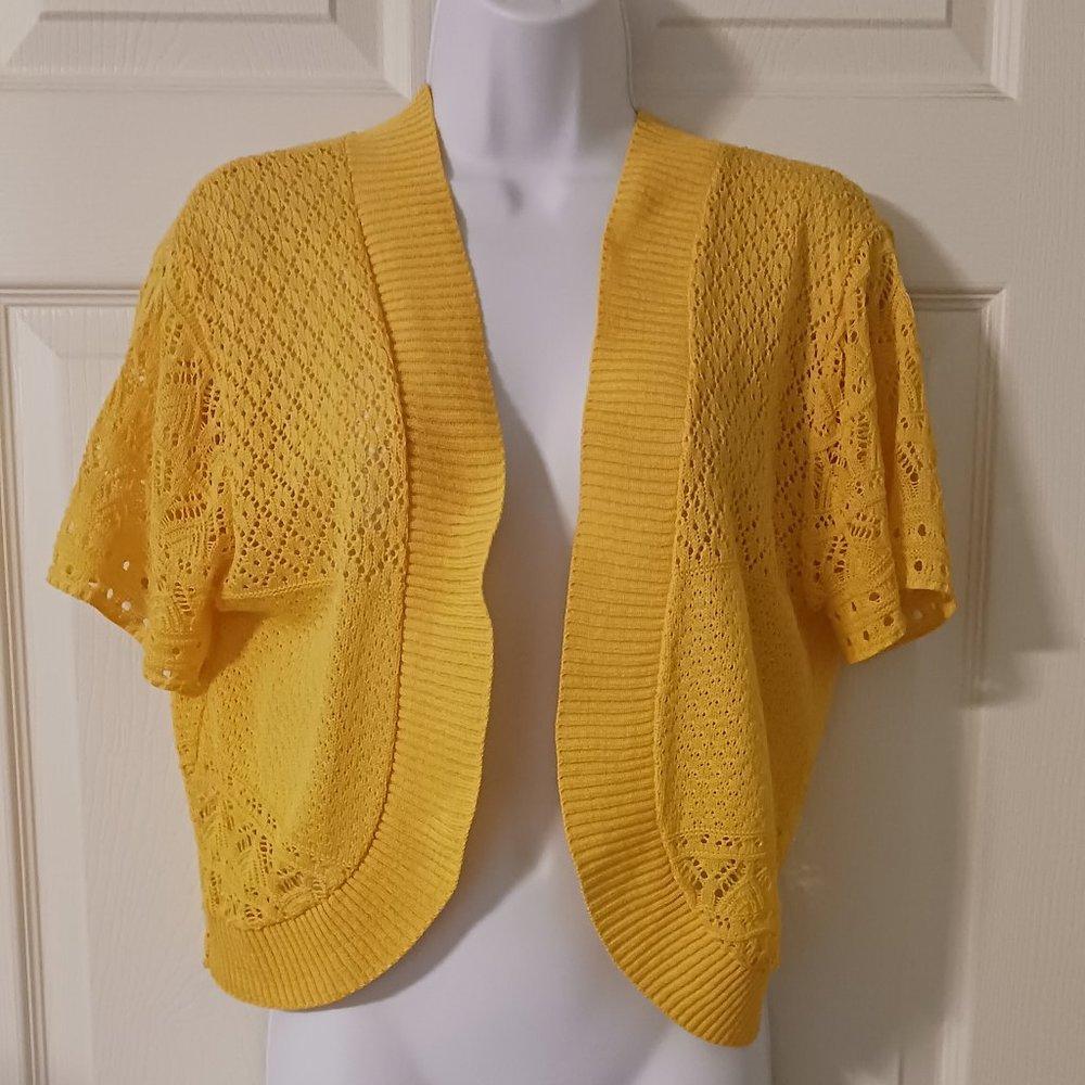 Cute Knit Minded Yellow Shrug or Wrap to Wear Size 3X Brand New